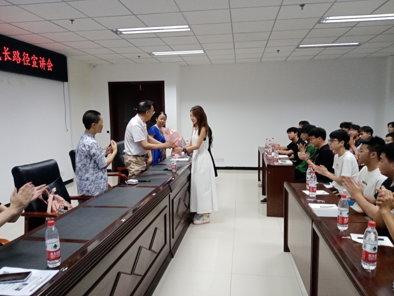 PbAy_1726022437919011239.jpg 4.jpg