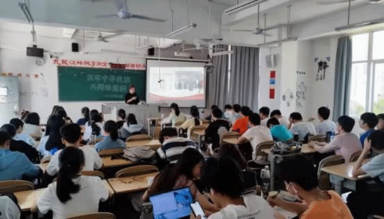 主题月照片